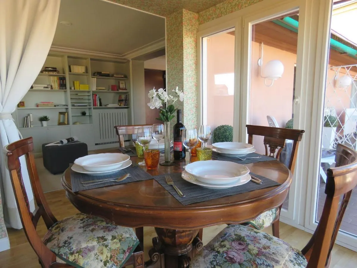 Montegrappa Apartment Bologna 0*,